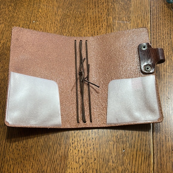 Chic Sparrow Scout (discontinued leather) - Picture 3 of 4